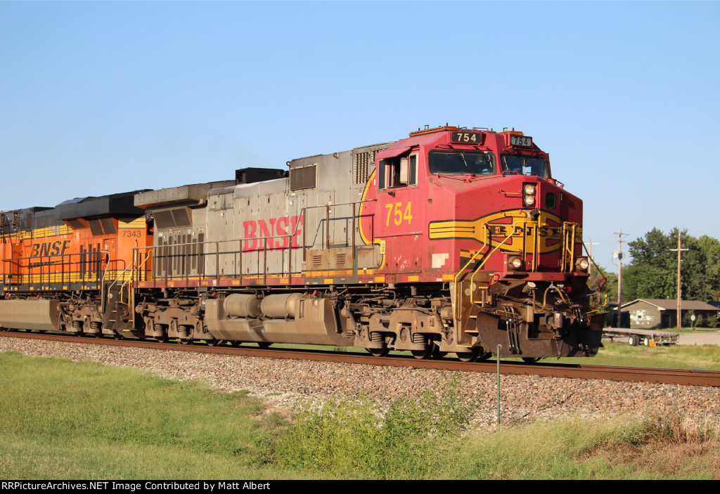 BNSF 754